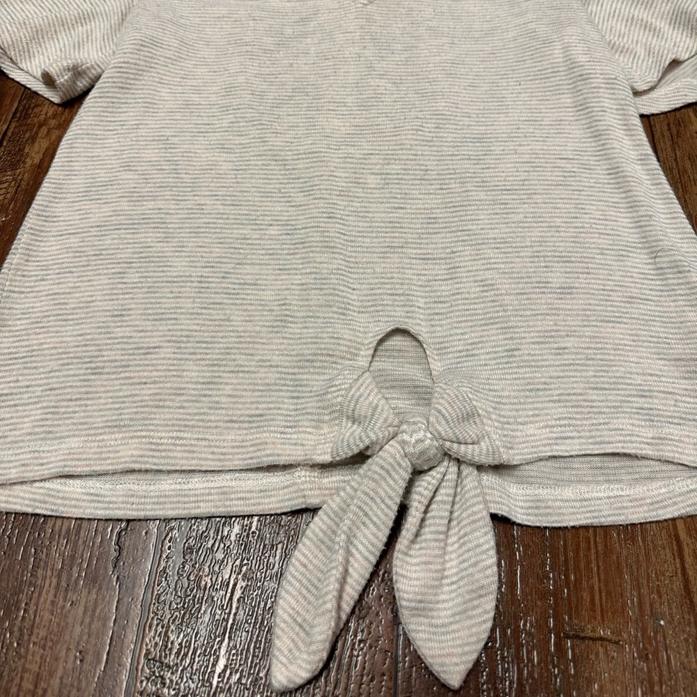 Blouse - Picture 2 of 5